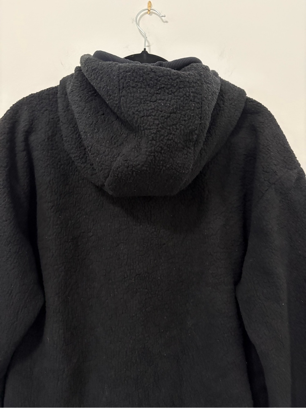 Alo Yoga Sherpa Pullover Hoodie Sz Large Black EUC - Picture 9 of 12